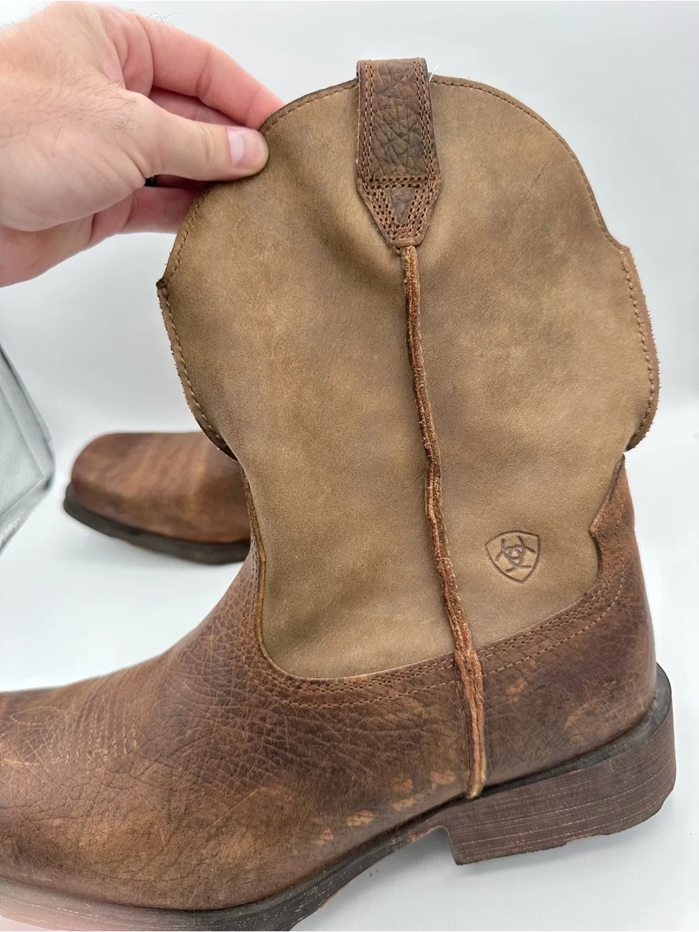 Ariat Men’s Rambler Square Toe Western Boots